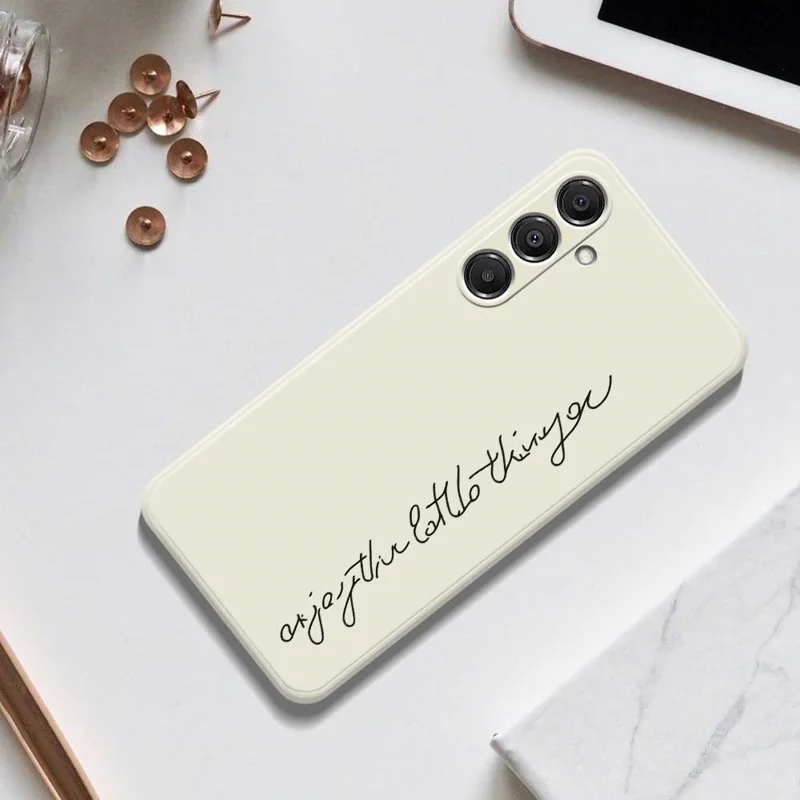Étui Samsung Galaxy A16 5G / 4G Motif Typographique Impression Bord Droit TPU Coque Arrière de Téléphone - Beige
