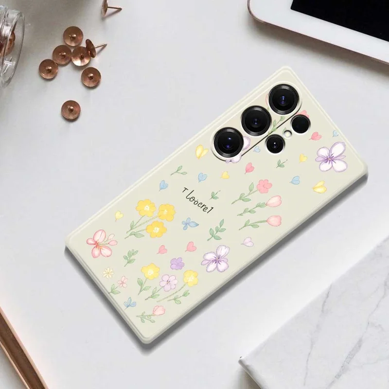 Cover per Samsung Galaxy S25 Ultra con Stampa di Piccoli Fiori, Bordo Dritto, Cover Posteriore in TPU - Beige