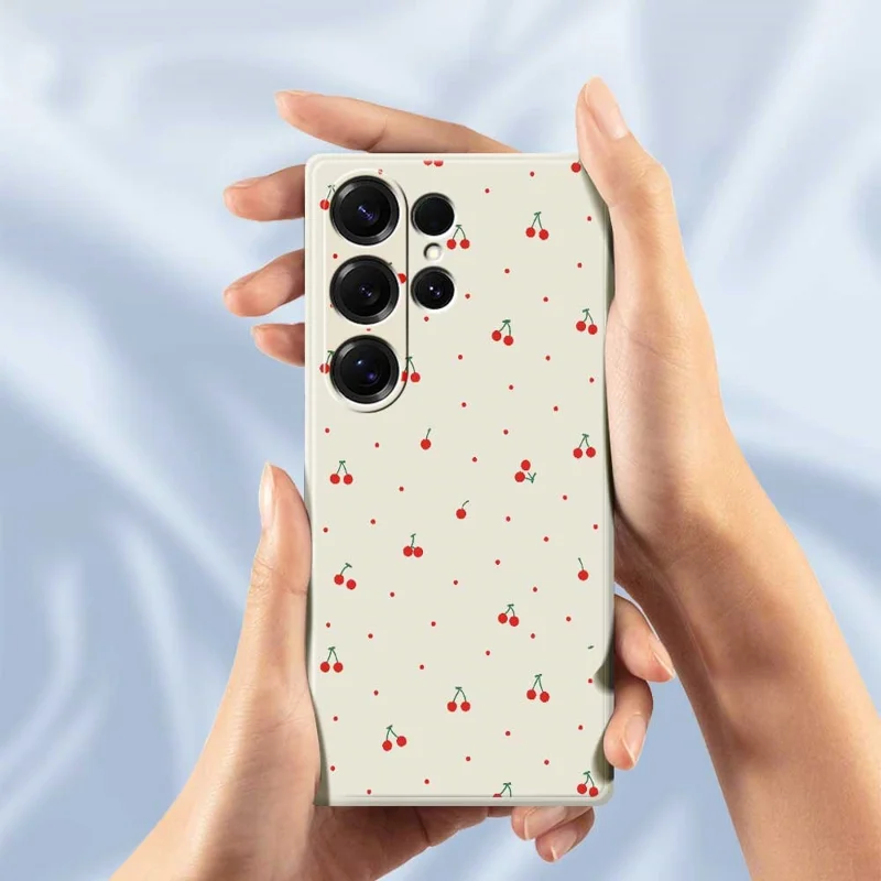 Чехол для Samsung Galaxy S25 Ultra с красным вишневым узором и прямыми краями - TPU накладка на заднюю панель телефона, бежевый