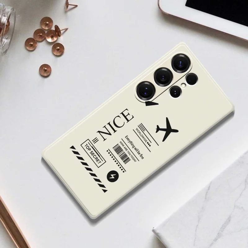 TPU-hoesje voor Samsung Galaxy S25 Ultra met boardingpaspatroon, rechte rand, beige