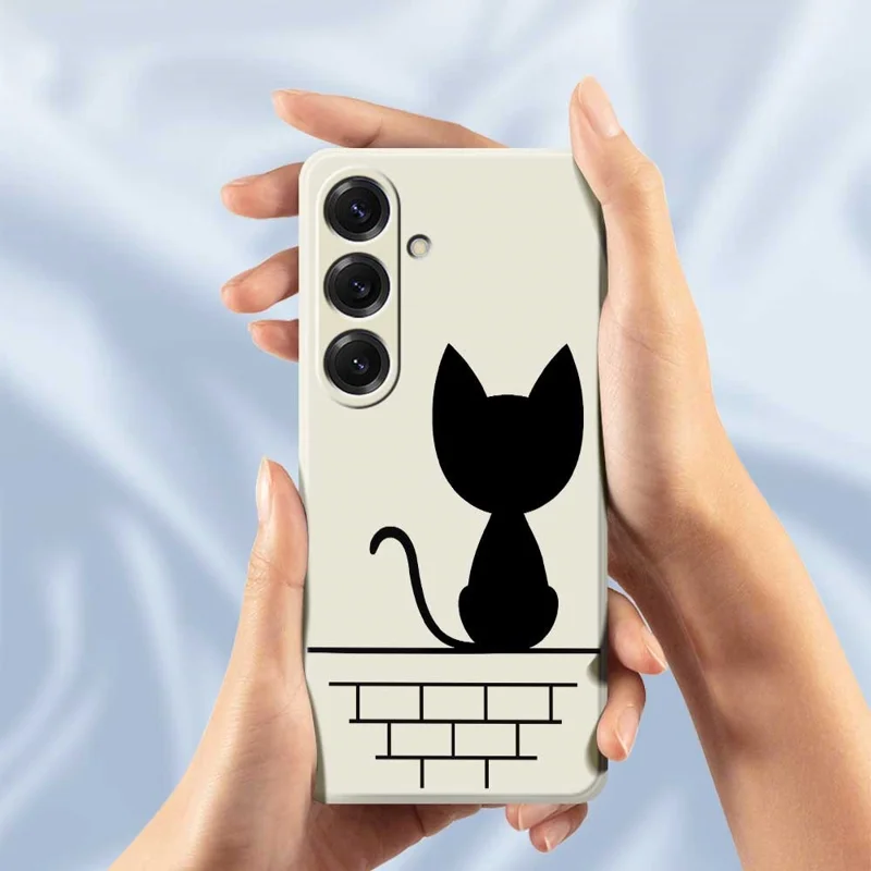 For Samsung Galaxy S25 Case Black Cat on the Wall Pattern Printing Straight Edge TPU Phone Back Cover - Black
