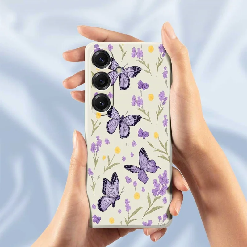 Чехол для Samsung Galaxy S25 с рисунком "Сиреневые бабочки" из ТПУ с прямым краем - Бежевый