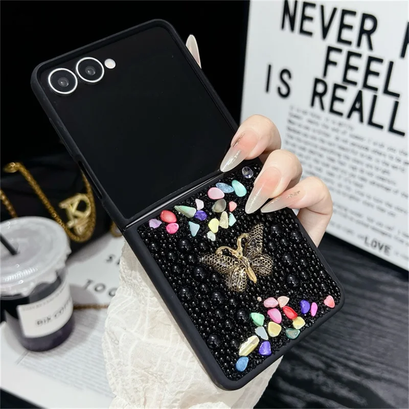 Funda de teléfono PC para Samsung Galaxy Z Flip7 5G con Decoración de Mariposa de Strass de Colores - Negro