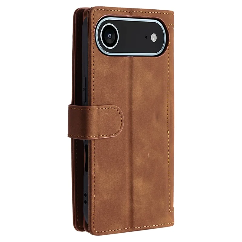 Funda de Aire para iPhone 17 con 9 Ranuras para Tarjetas, Cremallera y Billetera de Piel PU con Correa para la Muñeca - Marrón