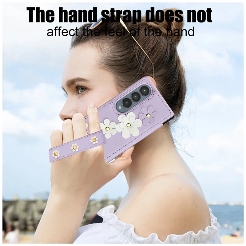 Pour Samsung Galaxy Z Fold4 5G Étui Fentes pour cartes Revêtement en cuir TPU Housse de téléphone à fleurs avec 2 sangles - Violet