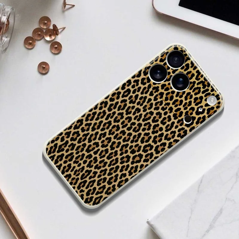 Étui pour iPhone 17 Pro Motif Imprimé Léopard Bords Droits Coque Arrière TPU - Vert