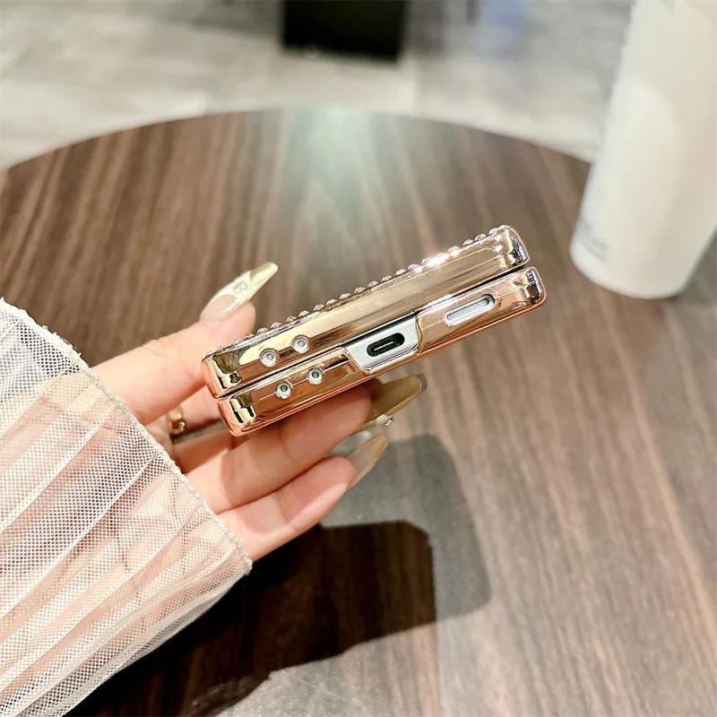 Чехол для Samsung Galaxy Z Flip7 5G с защитой шарнира, со стразами, глиттером, пластиковый чехол для телефона - Серебристый