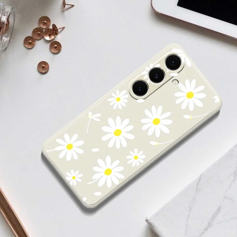 For Samsung Galaxy S24 FE Case White Daisy Pattern Printing Straight Edge TPU Phone Back Cover - Beige
