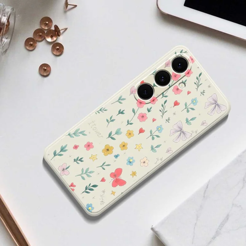 Fluweelzachte TPU-telefoonhoesje met bloemenstrikpatroon voor Samsung Galaxy S25+ - Beige