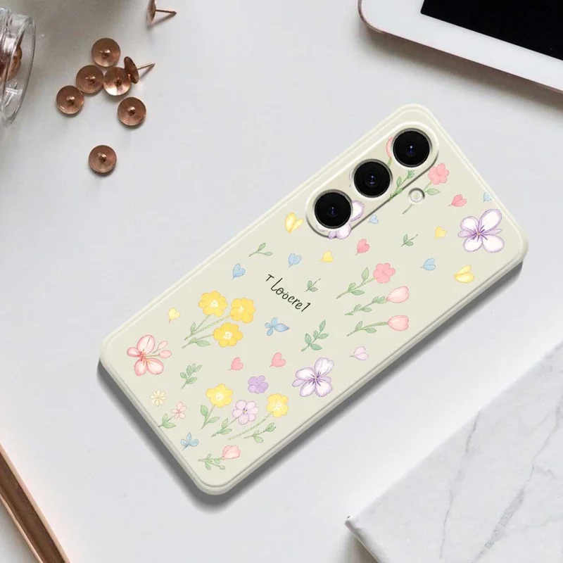 For Samsung Galaxy S25+ Case Small Flowers Pattern Printing Straight Edge TPU Phone Back Cover - Beige