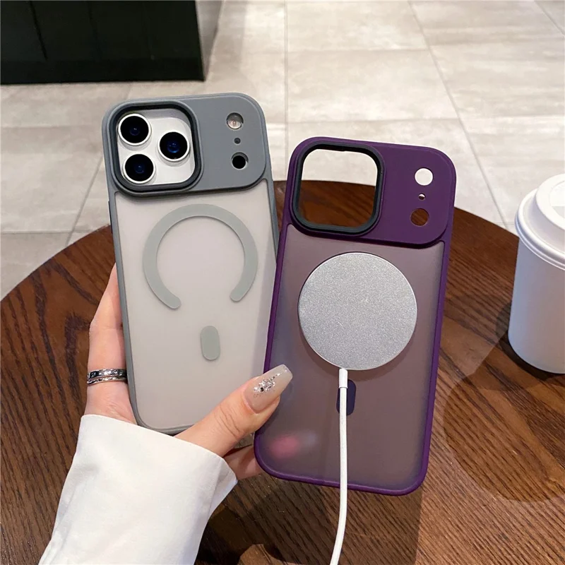 For iPhone 17 Pro Case Compatible with MagSafe Skin-Touch Matte Anti-Drop TPU + PC Phone Cover - Green