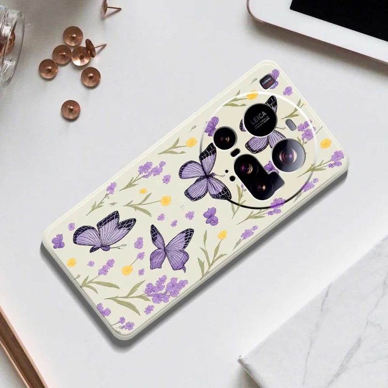 Cover posteriore per telefono Xiaomi 15 Ultra - Beige con Farfalle Viola e Bordo Dritto in TPU