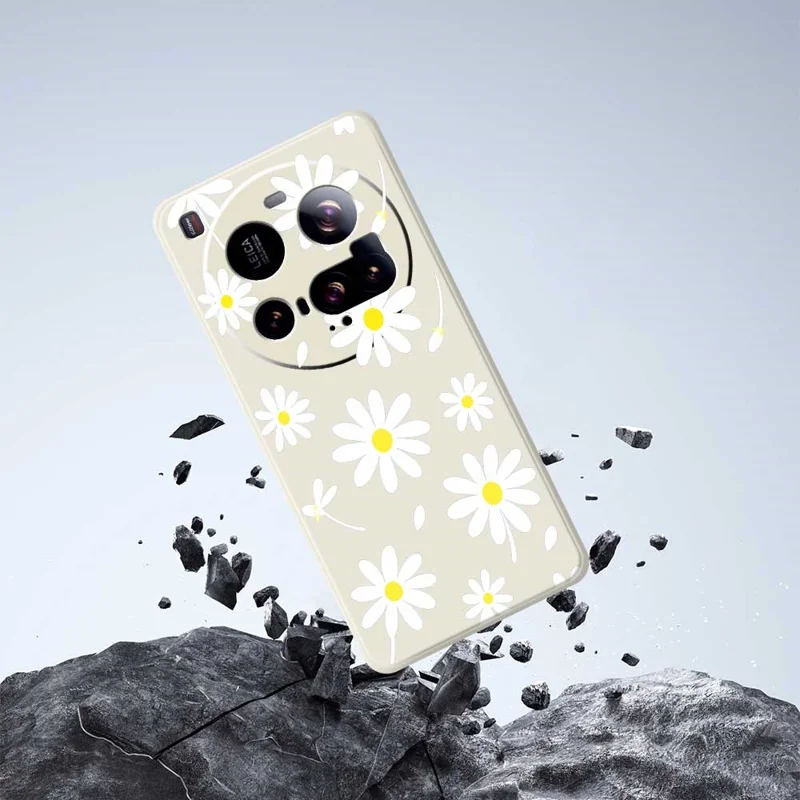 For Xiaomi 15 Ultra Case White Daisy Pattern Printing Straight Edge TPU Phone Back Cover - Beige