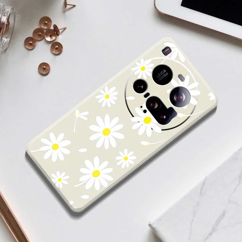 For Xiaomi 15 Ultra Case White Daisy Pattern Printing Straight Edge TPU Phone Back Cover - Beige