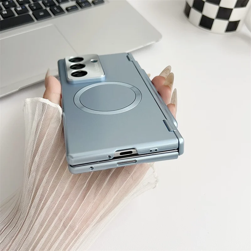 For Samsung Galaxy Z Fold7 5G Case Hard PC Phone Cover Compatible with MagSafe - Silver