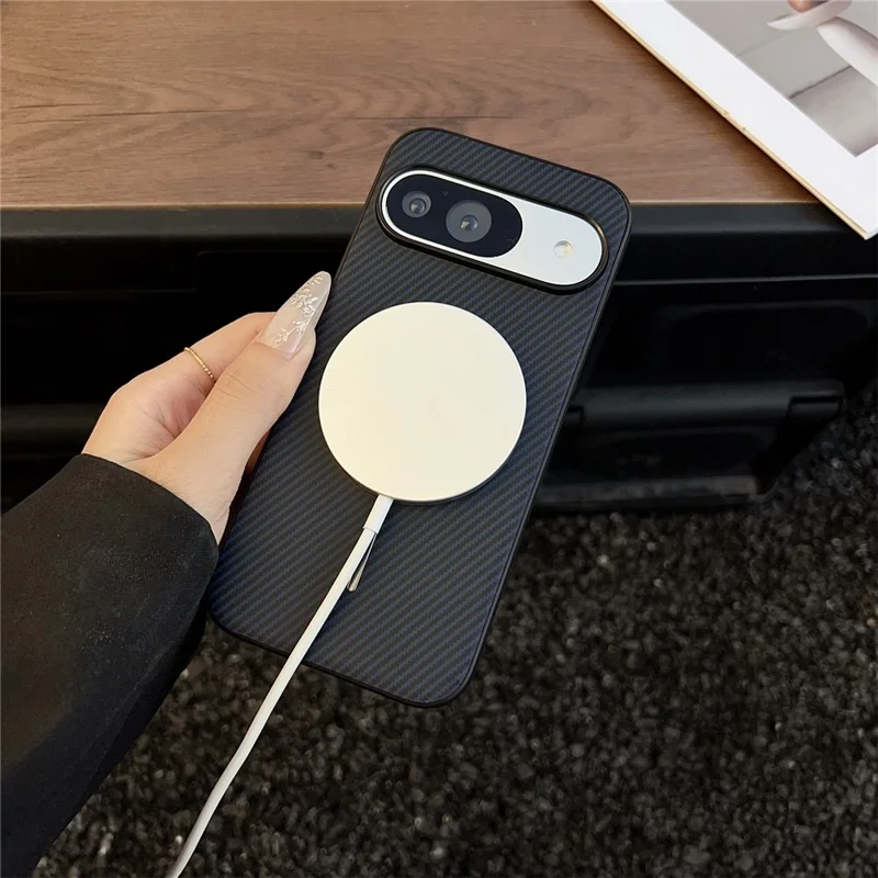 For Google Pixel 10 Pro / Pixel 10 Magnetic Case Carbon Fiber Texture Leather Back Phone Cover - Black