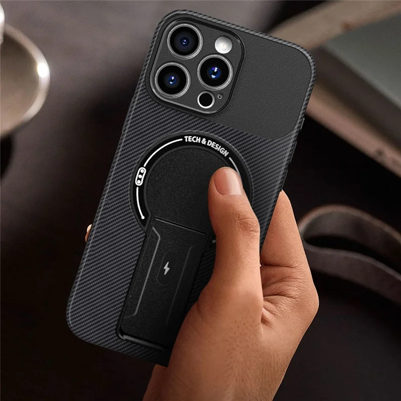 Capa para iPhone 15 Pro com Suporte, Textura de Fibra de Carbono, PC + TPU - Preto