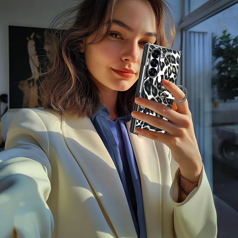 Étui pour Samsung Galaxy Z Fold6 5G Motif Léopard en Cuir PU et PC avec Film de Verre Trempé / Support de Bague - Noir