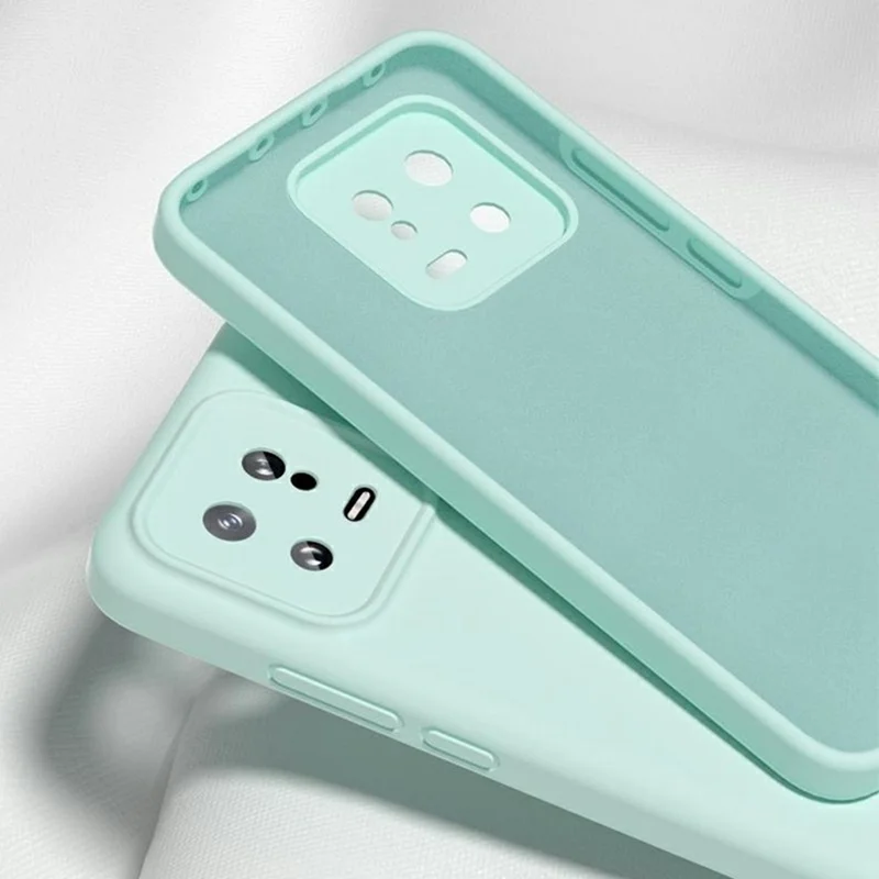 Cover per Xiaomi 13 con Ritagli Precisi, Silicone Liquido + PC Antiurto - Viola Chiaro