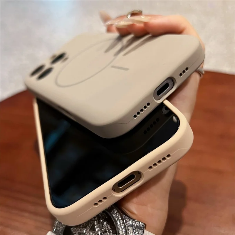Für iPhone 14 Pro Max Magnetische Hülle Skin Touch Flüssigsilikon PC Stoßfeste Handyhülle - Wüstengold