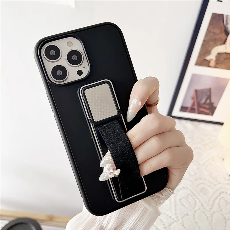 Coque pour iPhone 15 Pro en TPU + PC avec Support et Sangle Élastique pour Doigt - Noir