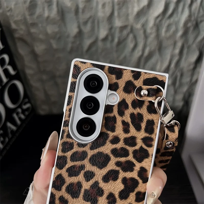 For Samsung Galaxy Z Fold7 5G Case Leopard Print Leather + PC Phone Cover with Guitar Pendant and Strap - Brown