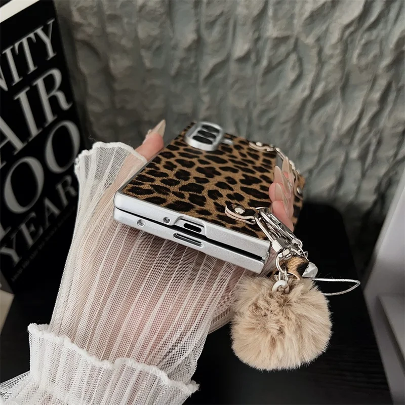 For Samsung Galaxy Z Fold7 5G Case Leopard Print Leather + PC Phone Cover with Guitar Pendant and Strap - Brown