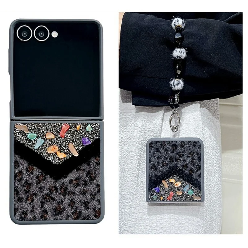 Für Samsung Galaxy Z Flip7 5G Hülle Steindekor Glitzer Leopard Patchwork Plüsch PC Handyhülle mit Handkette - Grau