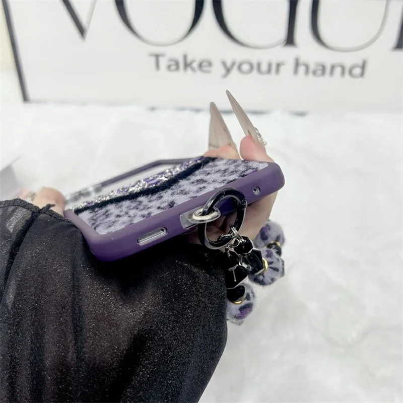 For Samsung Galaxy Z Flip7 5G Case Stone Decor Glitter Leopard Splicing Plush PC Phone Cover with Hand Chain - Pink