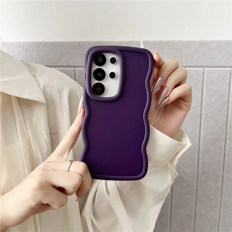 For Samsung Galaxy S25 Ultra Case Curly Wave Frame TPU + PC Skin-Touch Translucent Phone Cover - Grey