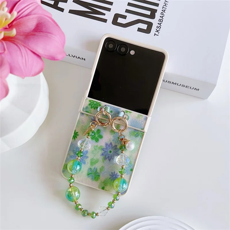 For Samsung Galaxy Z Flip7 5G Case Glitter Flower TPU + PC Phone Cover with Beaded Wrist Strap - Green