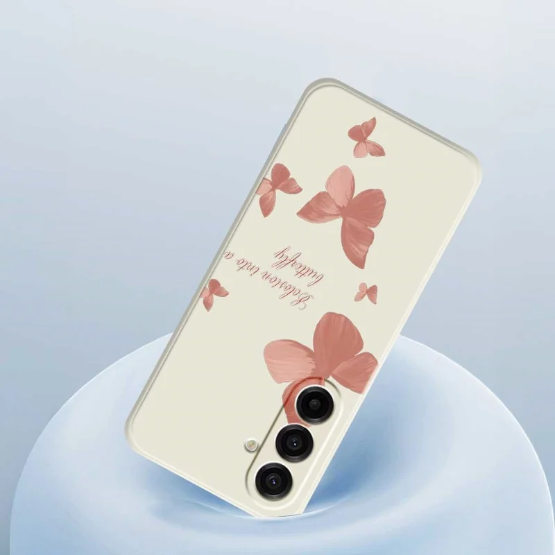 Étui pour Samsung Galaxy A17 5G - Motif papillons multicolores, bords droits, en TPU - Beige