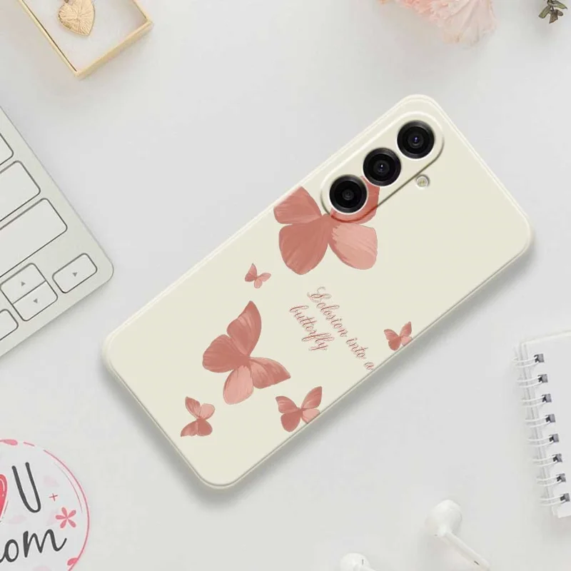 Étui pour Samsung Galaxy A17 5G - Motif papillons multicolores, bords droits, en TPU - Beige