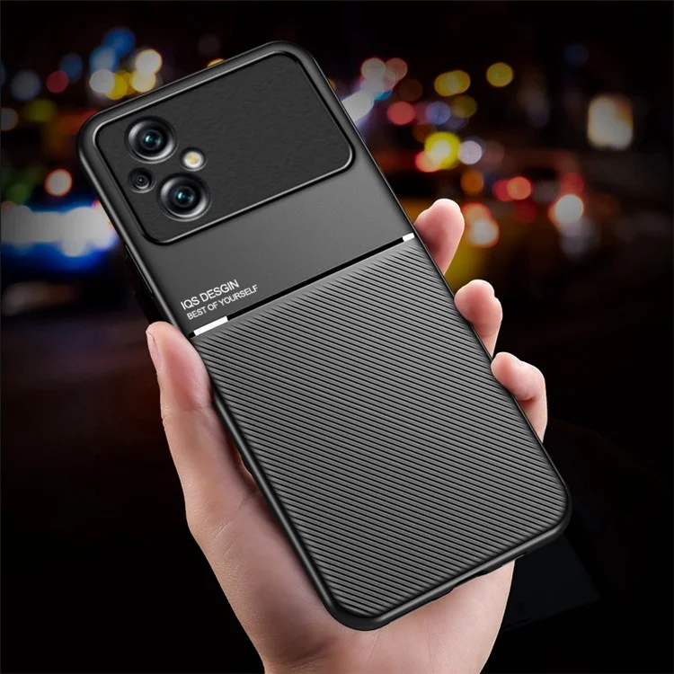 Protezione anti-caduta per la schiena per Xiaomi Poco M5 4G, Shell ibrido in pelle PU con stampa a linee + TPU con lamina in metallo integrata - Nero