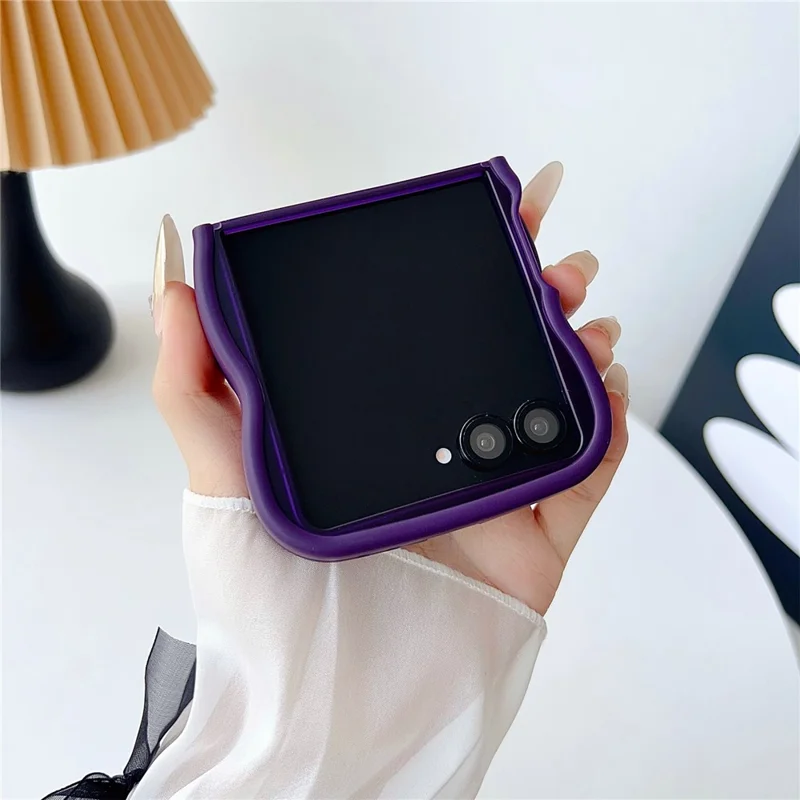 For Samsung Galaxy Z Flip7 5G Magnetic Case Kickstand Skin-Touch Wave Edge TPU + PC Phone Cover - Grey