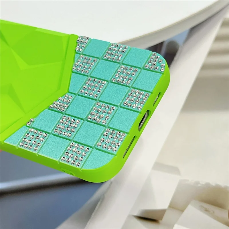 For iPhone 16 Pro Max Case Geometric Diamond Pattern Rhinestone Decor Rubberized TPU Phone Cover - Pink