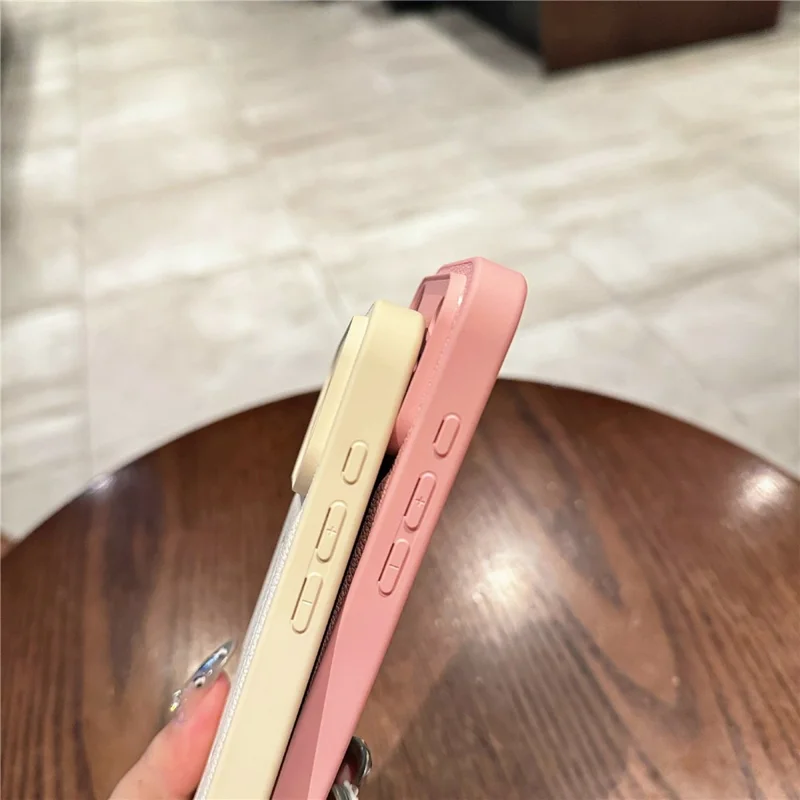 Voor iPhone 17 Pro hoesje Lederen met laag bedekte TPU telefoonhoes compatibel met MagSafe - Geel