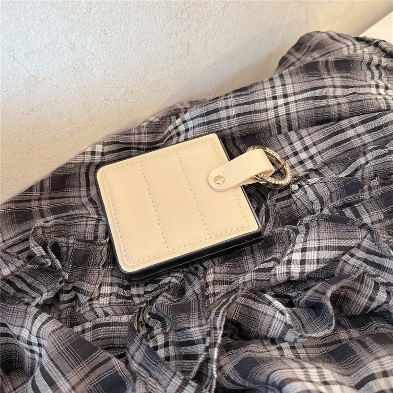 For Samsung Galaxy Z Flip7 5G Case Case Down Jacket Style Rhinestone Decor Ring Holder Leather Coated PC Phone Cover - White