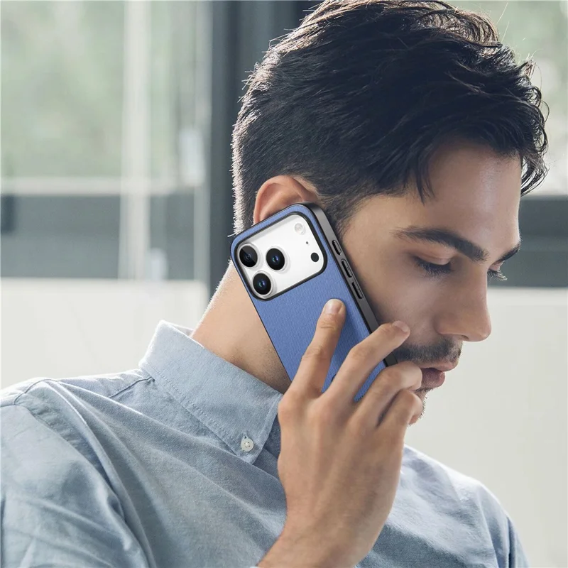 Voor iPhone 17 Pro Max hoesje van lederen telefoonachterkant met stofstructuur - Blauw