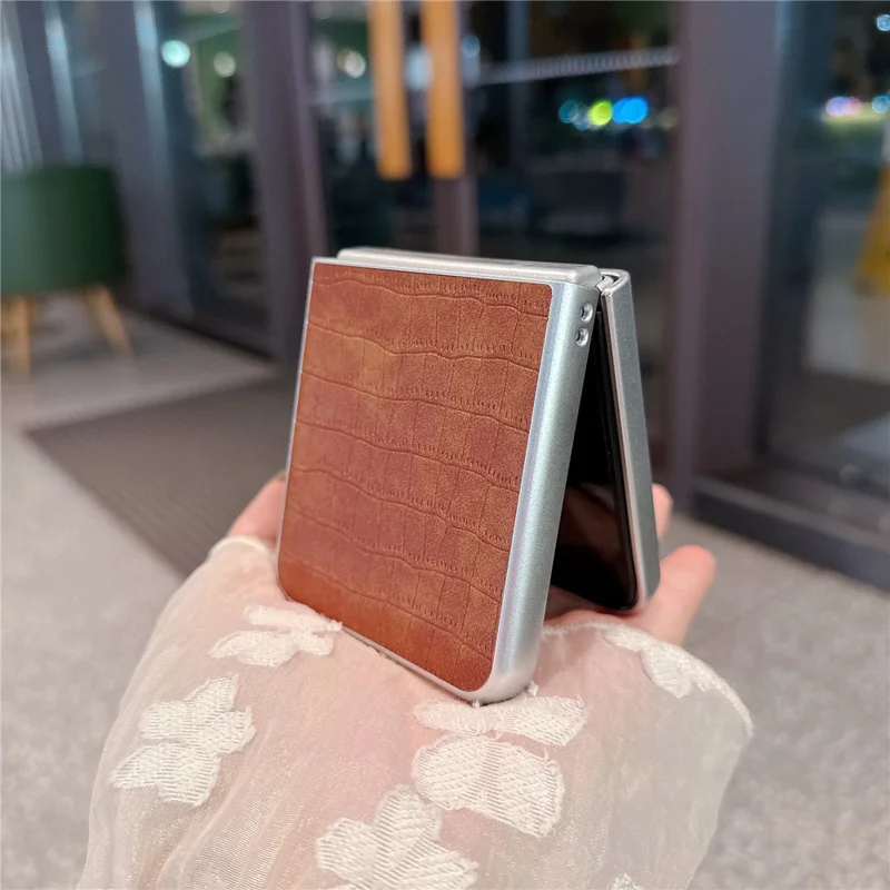 Til Xiaomi Mix Flip 2 Case Krokodillæderstruktur PU-læder + PC telefonbeskyttelse Perle håndloe - Rød