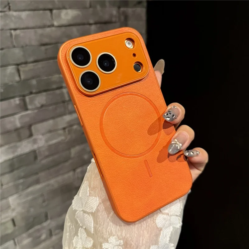 For iPhone 17 Pro Case PU Leather Coated PC TPU Telefoonhoes Compatibel met MagSafe - Oranje