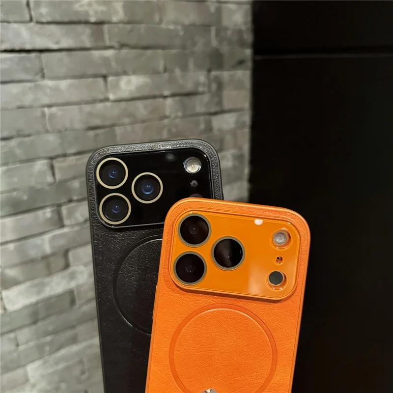 For iPhone 17 Pro Case PU Leather Coated PC TPU Telefoonhoes Compatibel met MagSafe - Oranje