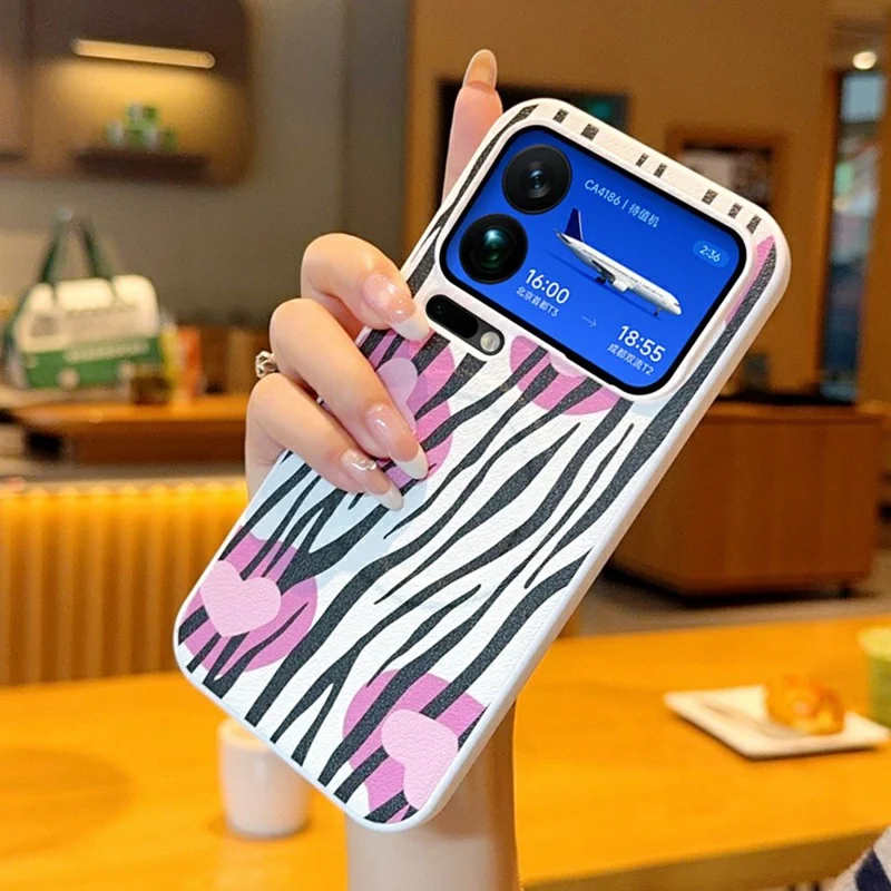 Custodia Xiaomi 17 Pro Compatibile con MagSafe Motivo Zebra in Pelle Rivestita in PC