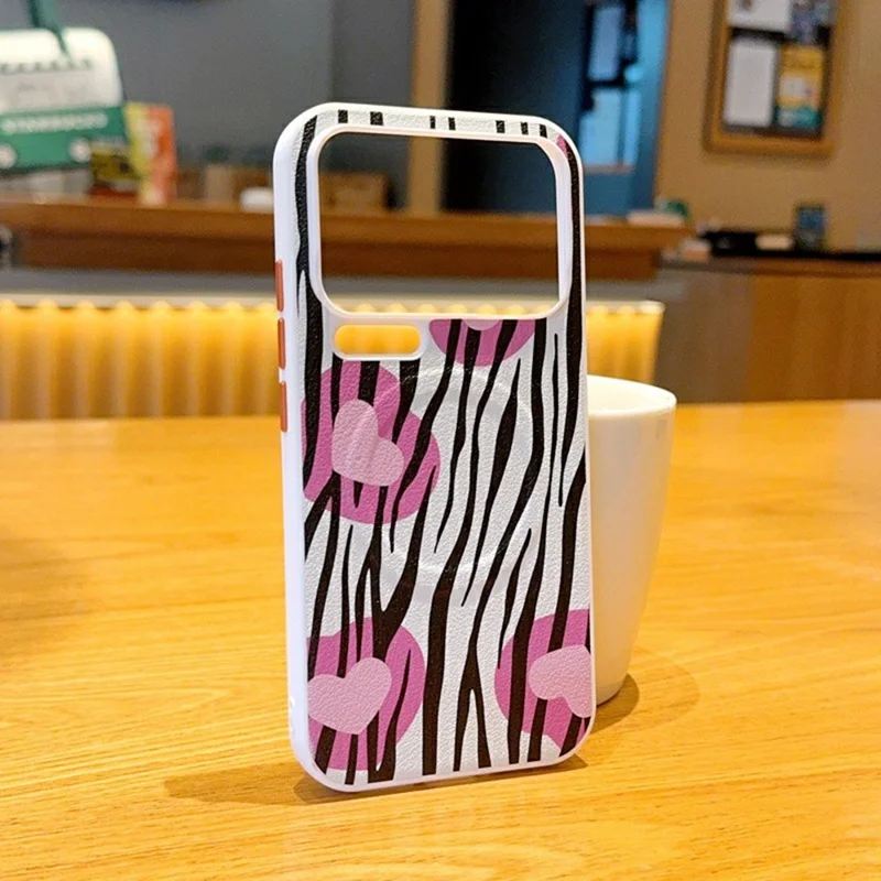 Custodia Xiaomi 17 Pro Compatibile con MagSafe Motivo Zebra in Pelle Rivestita in PC