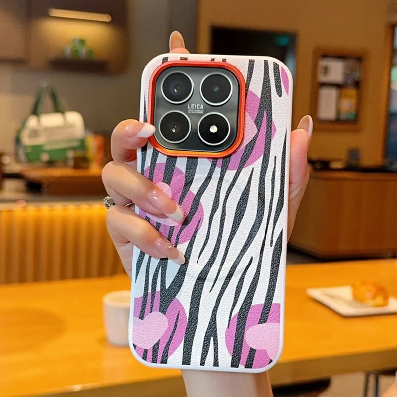Xiaomi 17 Hülle kompatibel mit MagSafe Herz Zebra Muster Leder beschichtete PC Handyhülle