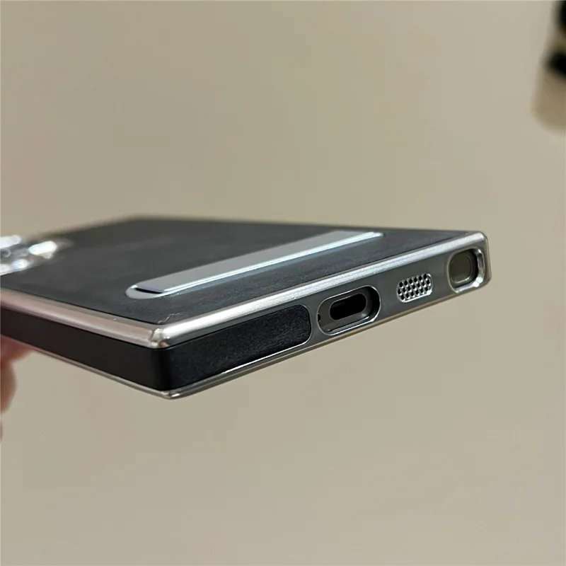 Samsung Galaxy S24 Ultra Hülle mit verstecktem Ständer Leder + PC + TPU Matt Elektroplattiert Handyhülle - Schwarz