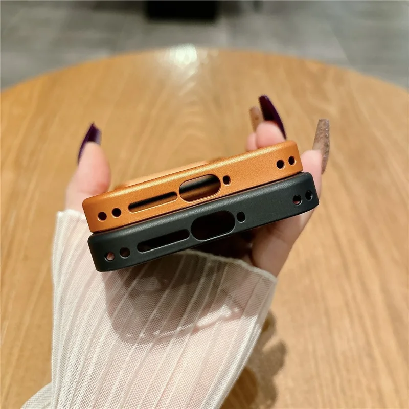 For Xiaomi 17 Pro Magnetic Case Hard PC Magnetic Phone Cover - Silver