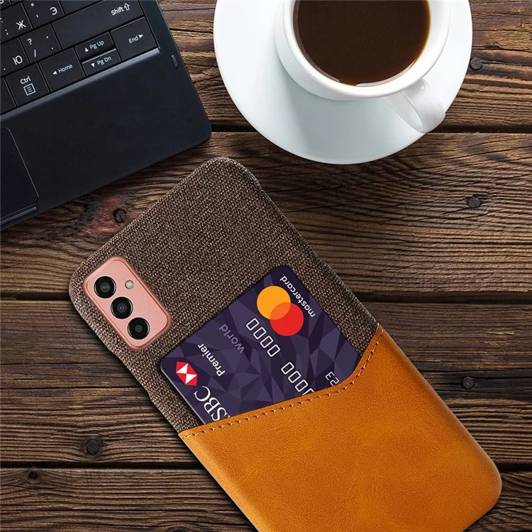Case de Teléfonos Celulares Para Samsung Galaxy M13 4G Holder Soporter Design Anti-fall Texture Telephone PU Cubierta de PC Con Recubrimiento de Cuero - Marrón