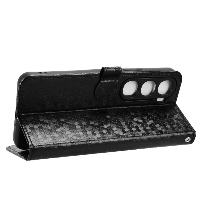 For vivo Y31 5G  /  Y21d Wallet Case Dot Pattern Imprint PU Leather Phone Cover with Wrist Strap - Black