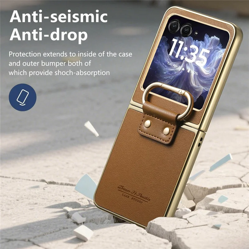 Voor Motorola Razr 60 hoesje Galvanisch bedekt lederen PC-telefoonhoesje met veerringgesp en standaard - Bruin